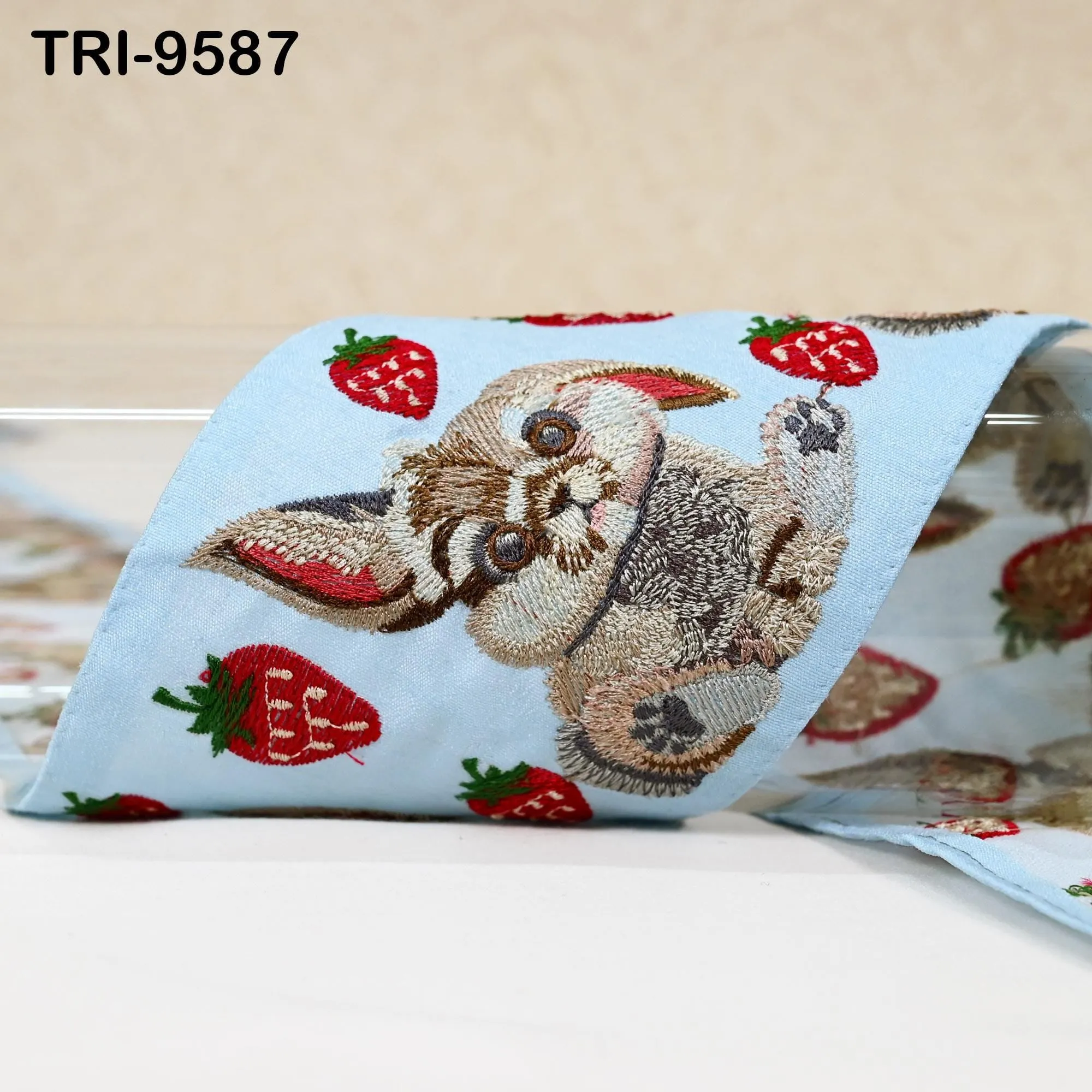 9 Yard Embroidery Ribbon Trim Rabbit with Strawberries Saree Border Crafting Sewing Throw Pillow Home Decor Embellishments Junk Journals 9cm