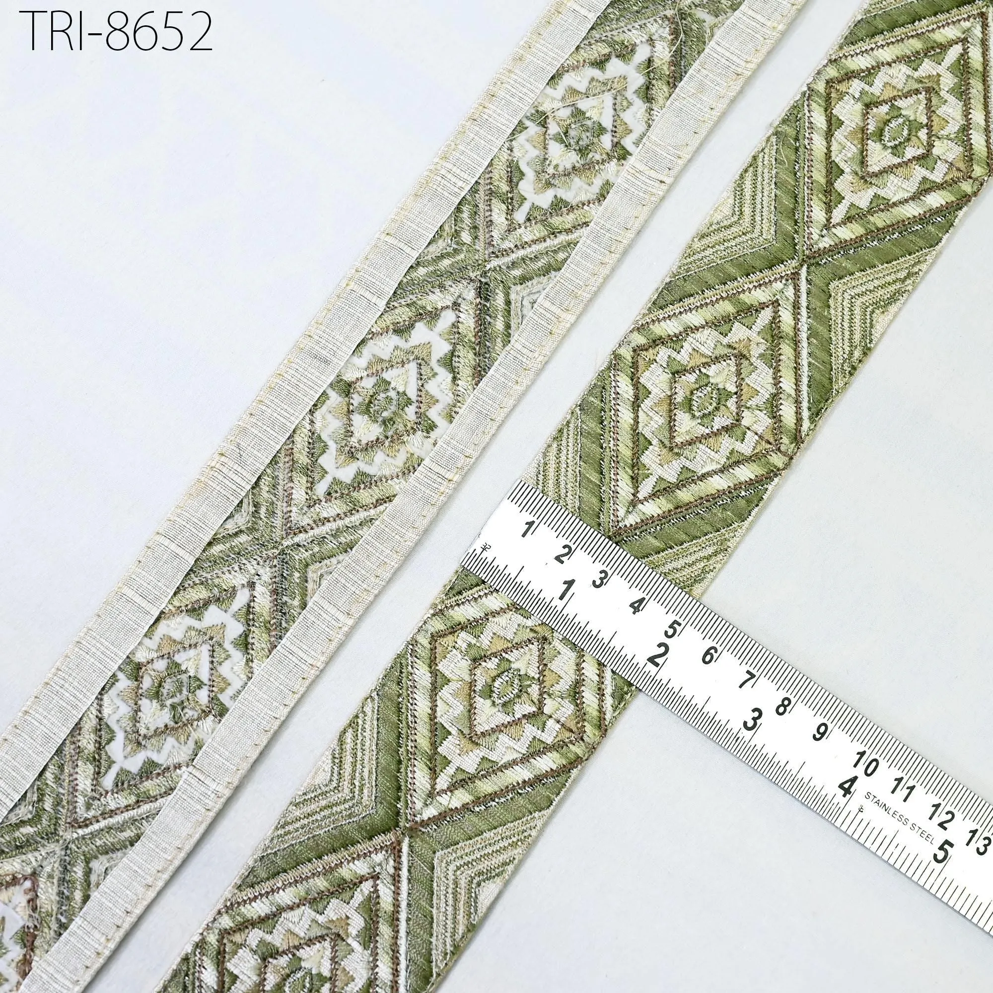 9 Yard Green Embellishment Embroidery 5 CM Trim Embroidered Saree Ribbon Indian Sari Border Crafting Costumes Headband Dog Collar Tote Bag
