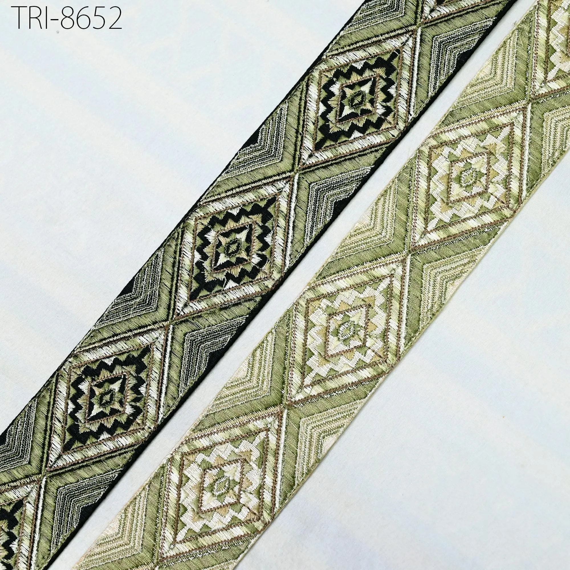 9 Yard Green Embellishment Embroidery 5 CM Trim Embroidered Saree Ribbon Indian Sari Border Crafting Costumes Headband Dog Collar Tote Bag