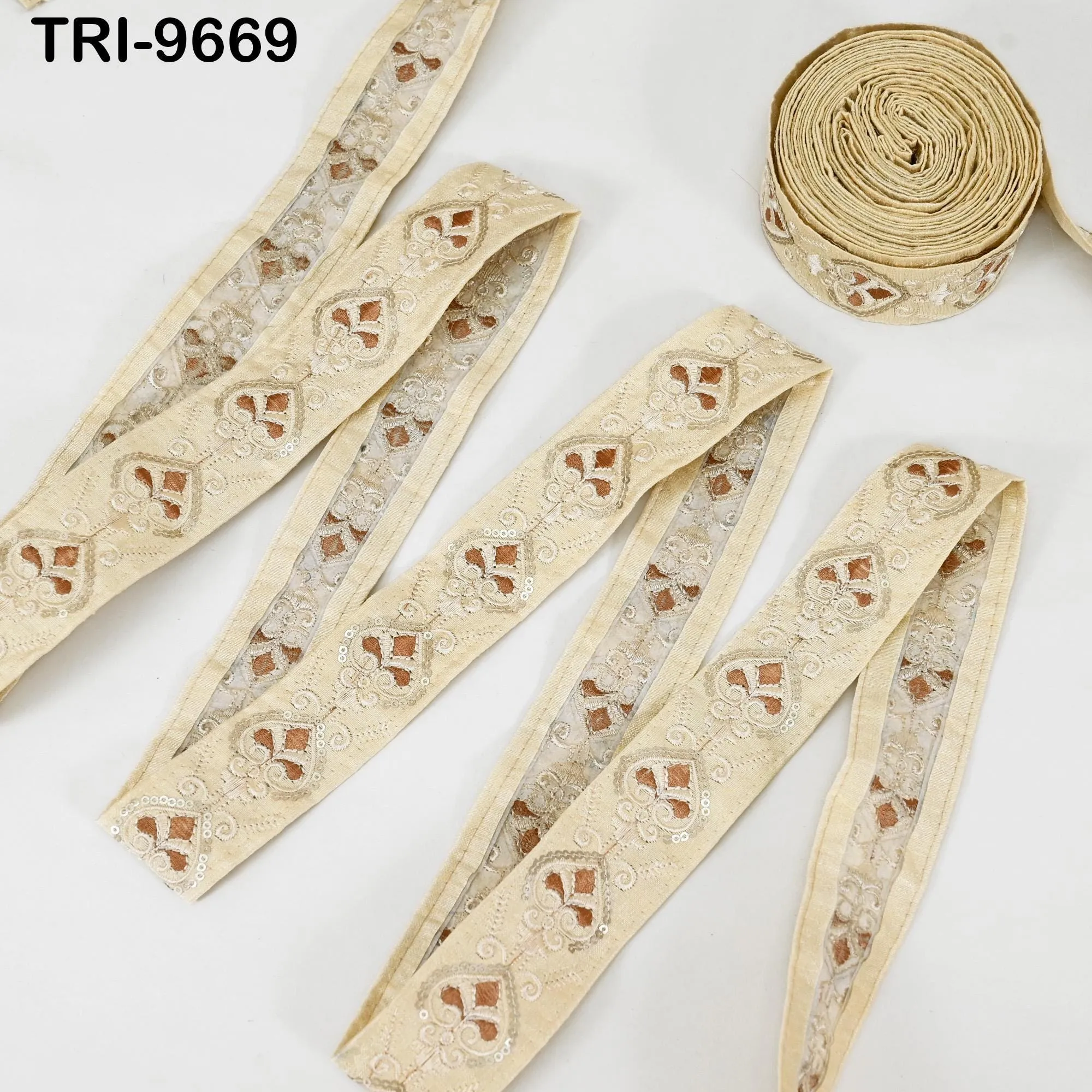 9 Yard Ivory Embroidery Ribbon 4cm Trim Embroidered Indian Sari Embellishments Crafting Tote Bags Trimming Curtains Headbands Saree Border