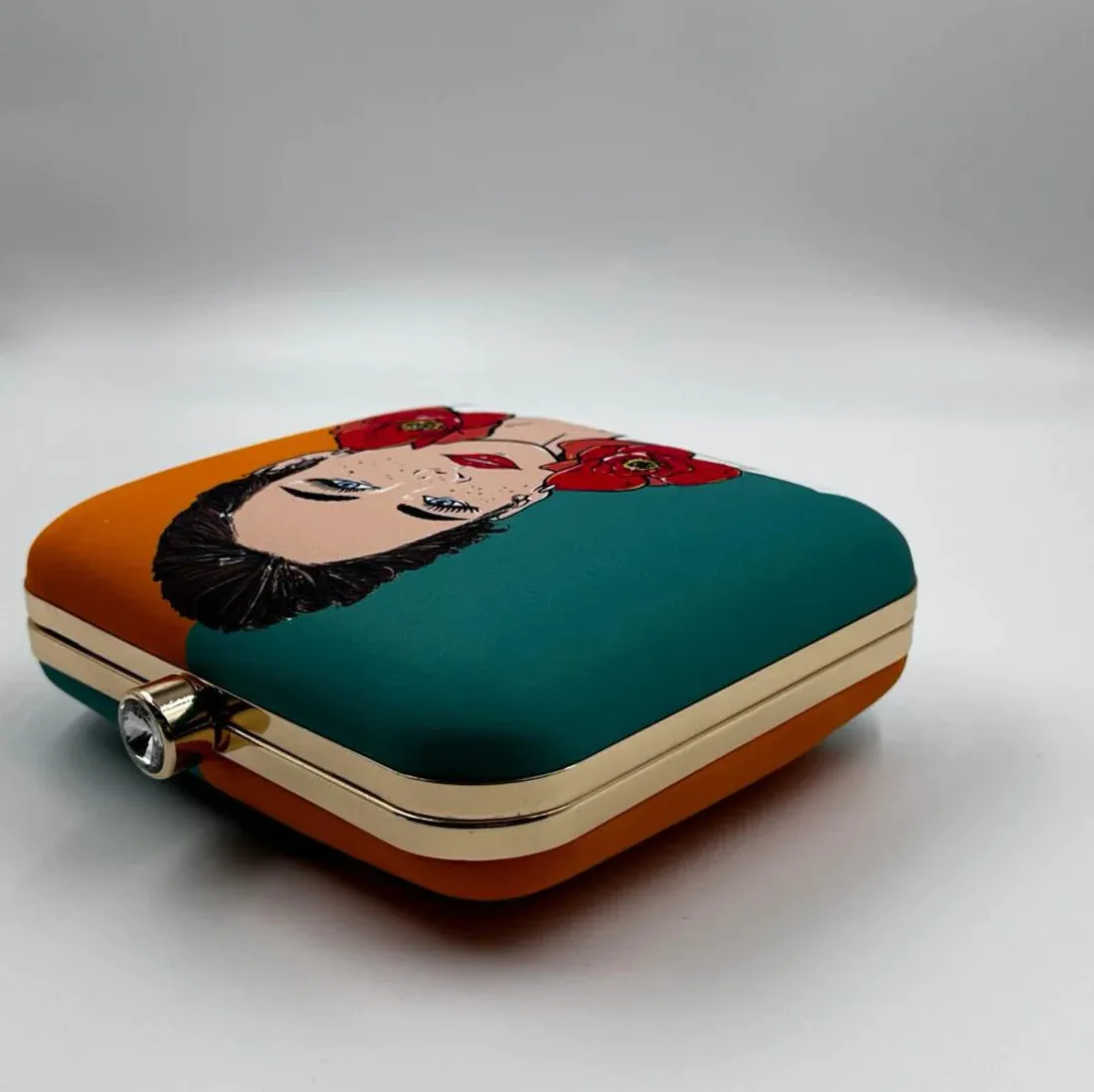 COLOR BLOCK GIRL PORTRAIT CLUTCH BAG