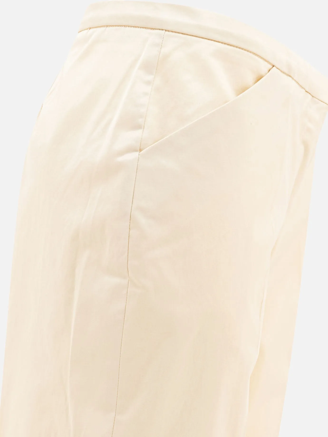 Cropped trousers