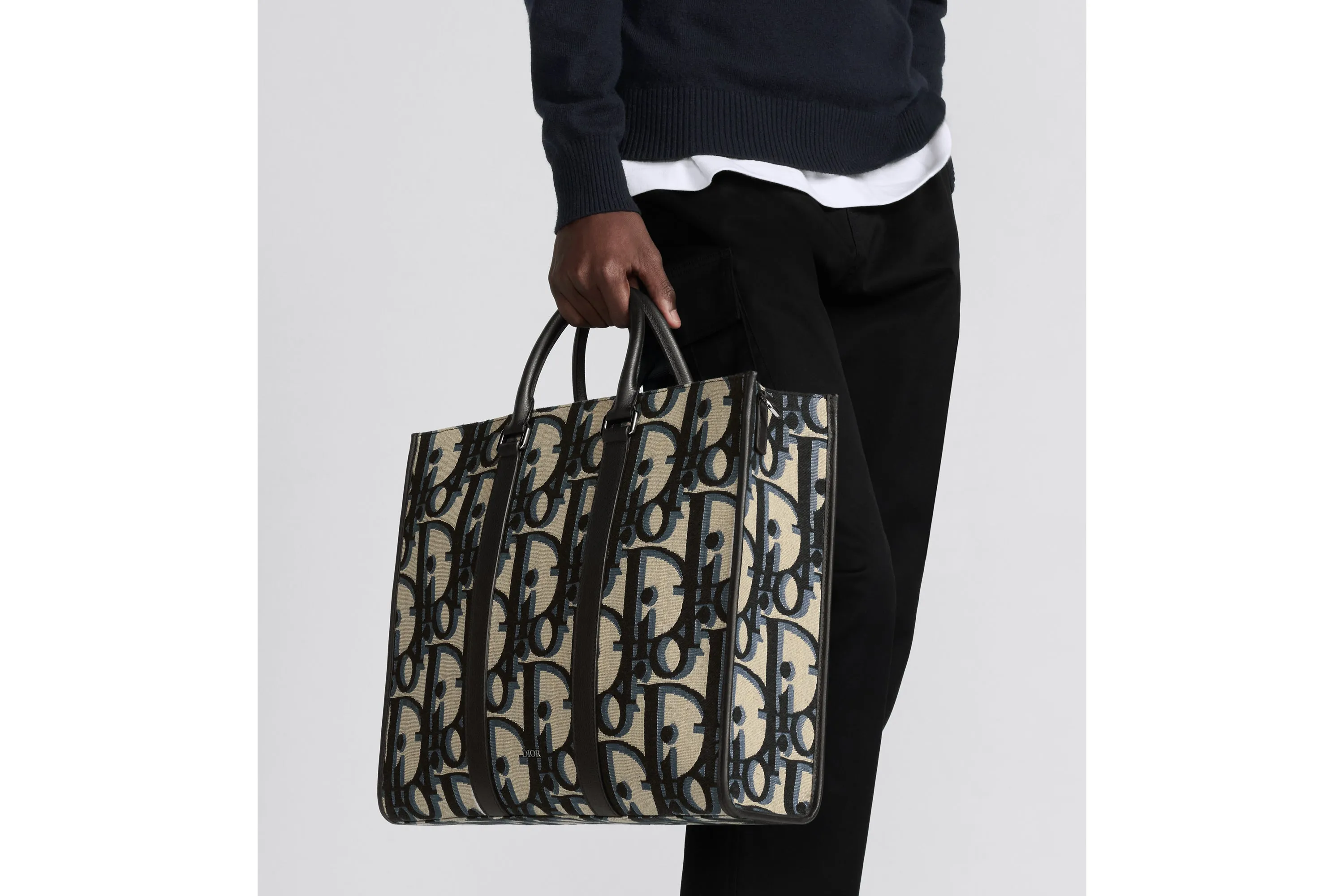 East-West Tote Bag • Beige and Black Maxi Dior Oblique Jacquard