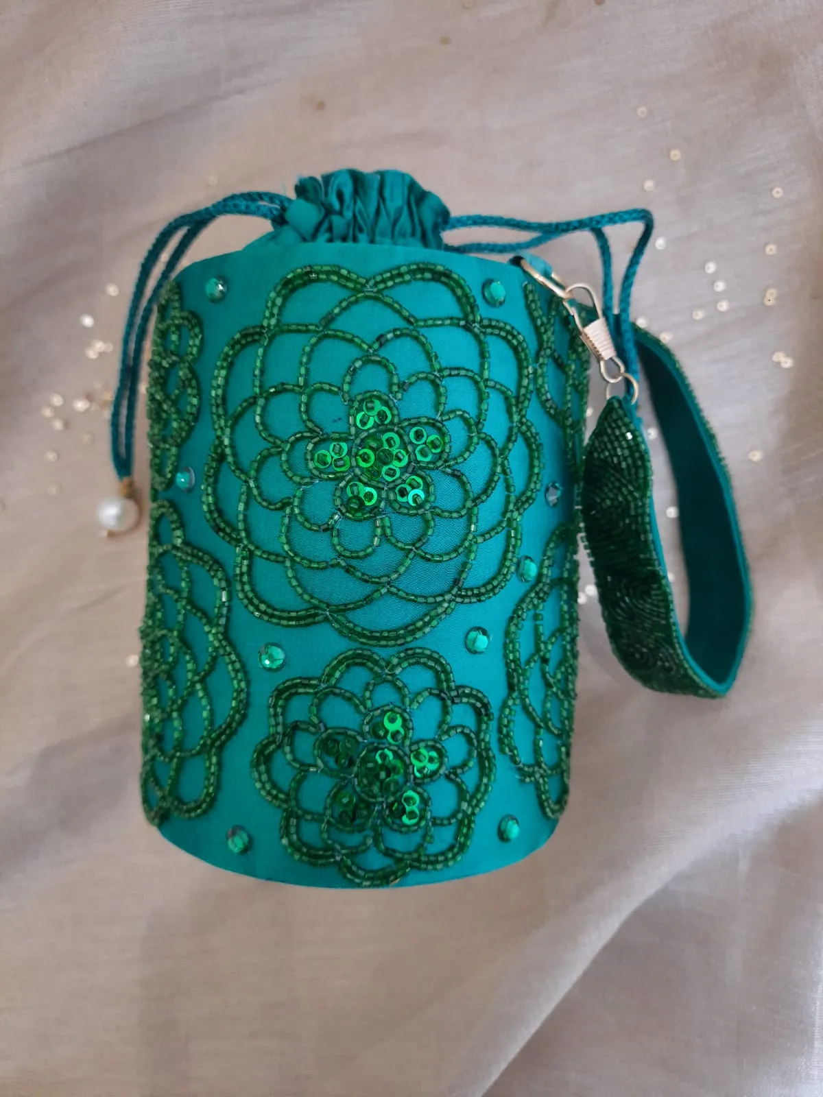 Emerald Monotone Circular Bag