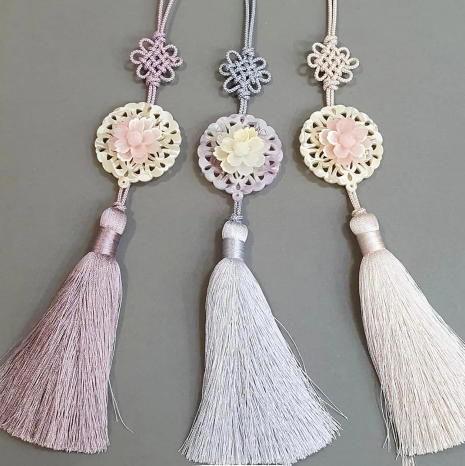 Hanbok Ornaments Tassel Norigae, Hanbok Accessory Kids Hanbok Korean Accessory Korean Gift Tassel Hanbok Norigae Kids (Beige)
