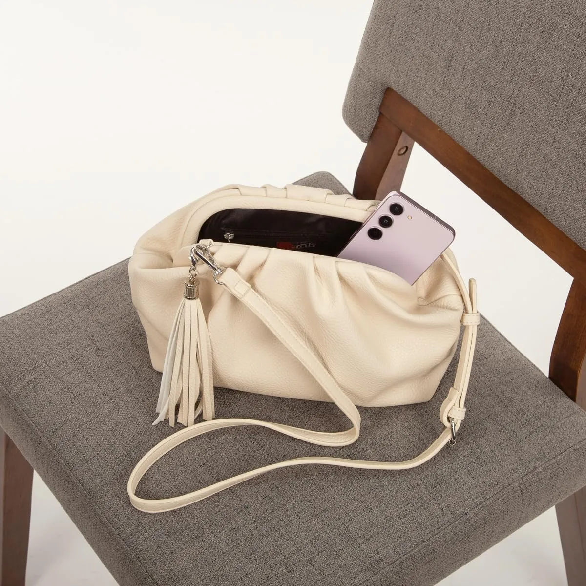 JNB Dumpling Bag for Women Clutch Purses, Cloud Crossbody Handbag Soft Shoulder Bag,party Bag,Wedding Bag,With Tassel.