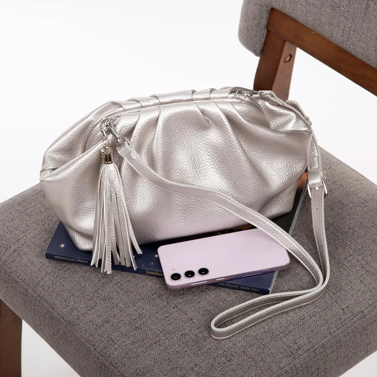 JNB Dumpling Bag for Women Clutch Purses, Cloud Crossbody Handbag Soft Shoulder Bag,party Bag,Wedding Bag,With Tassel.