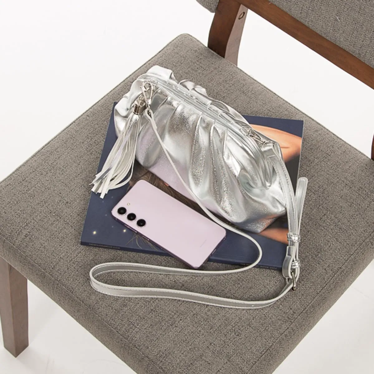 JNB Dumpling Bag for Women Clutch Purses, Cloud Crossbody Handbag Soft Shoulder Bag,party Bag,Wedding Bag,With Tassel.