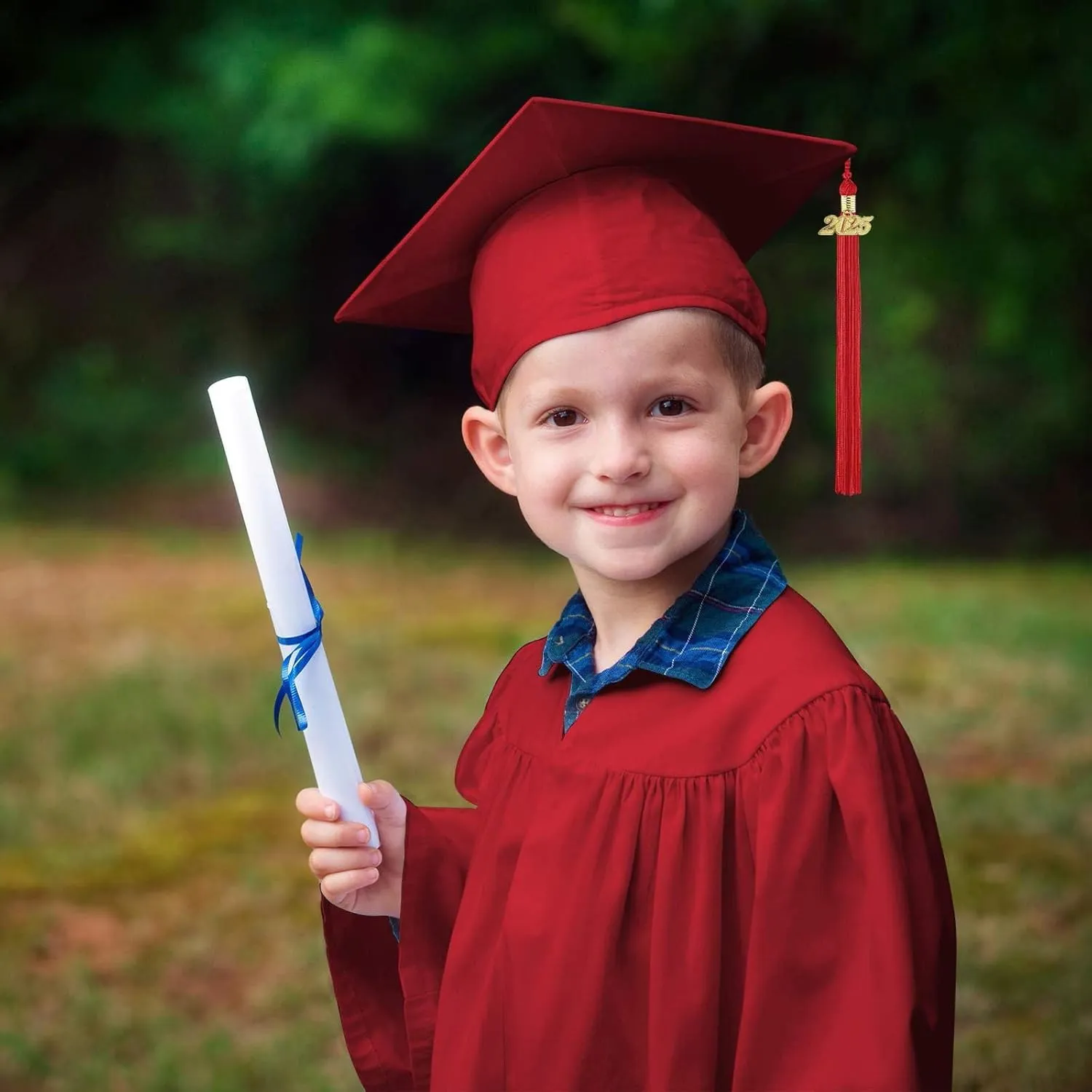 Kindergarten 2025 Graduation Cap and Gown Tassel Sets with Charm Graduations Stoles for Kids Grad Party