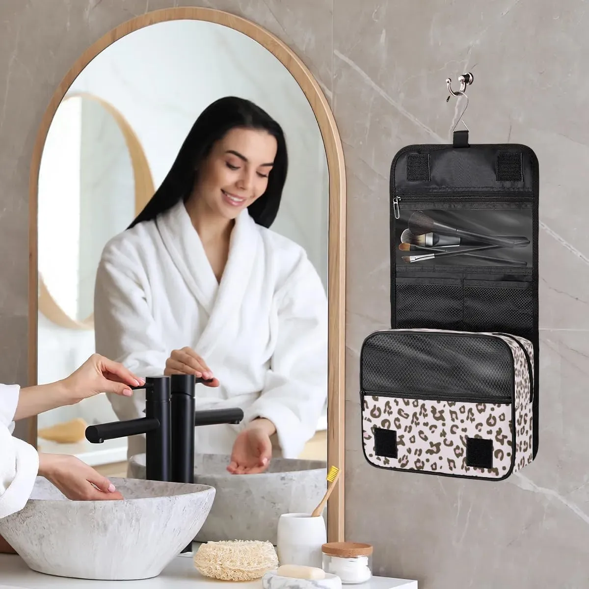 Leopard Print Hanging Toiletry Bag Waterproof Makeup Cosmetic Bag Travel Bag Organizer for Accessories Shampoo Full Sized Container Travel-Essentials Toiletry Bag