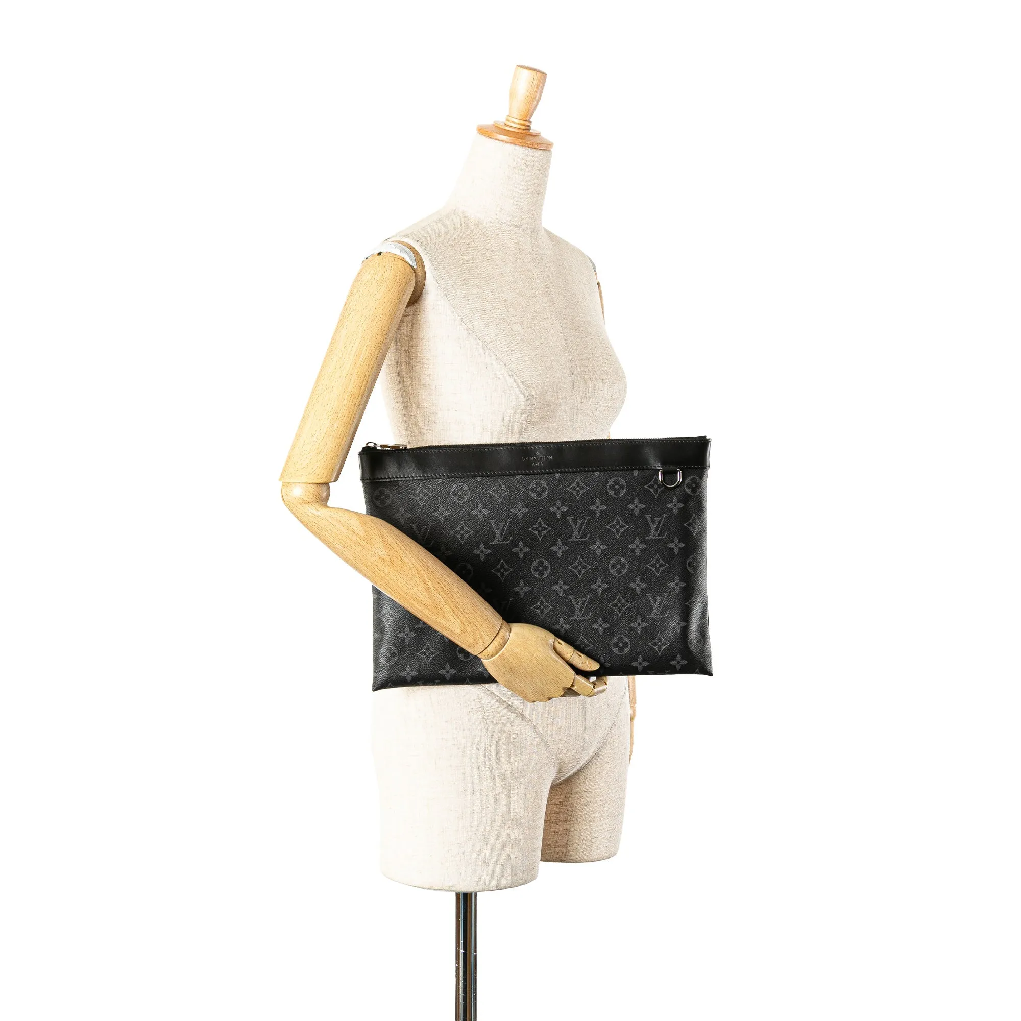 Louis Vuitton Monogram Eclipse Discovery Pochette GM