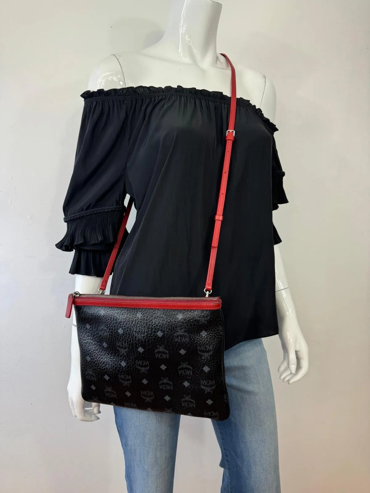 MCM VISETOS CLUTCH CROSSBODY BAG