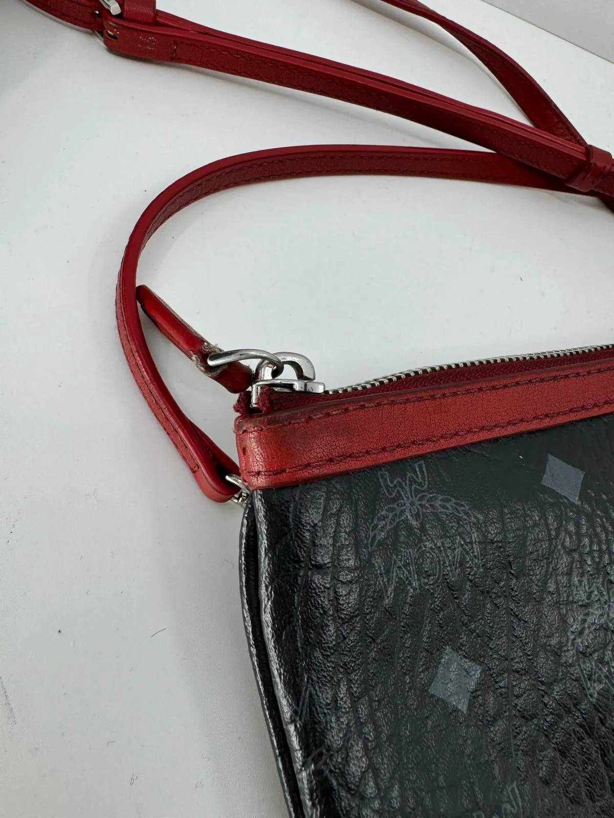 MCM VISETOS CLUTCH CROSSBODY BAG