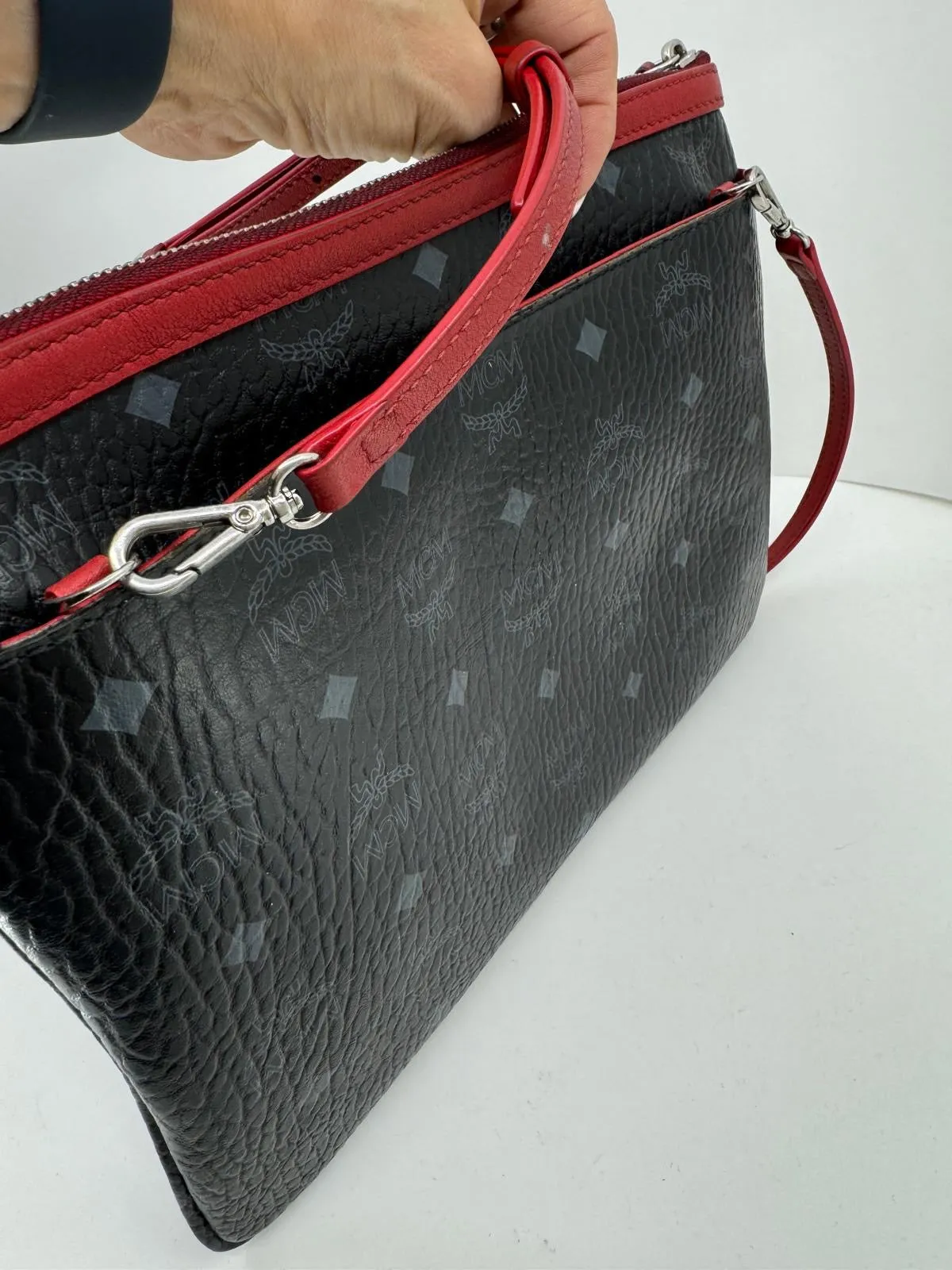 MCM VISETOS CLUTCH CROSSBODY BAG