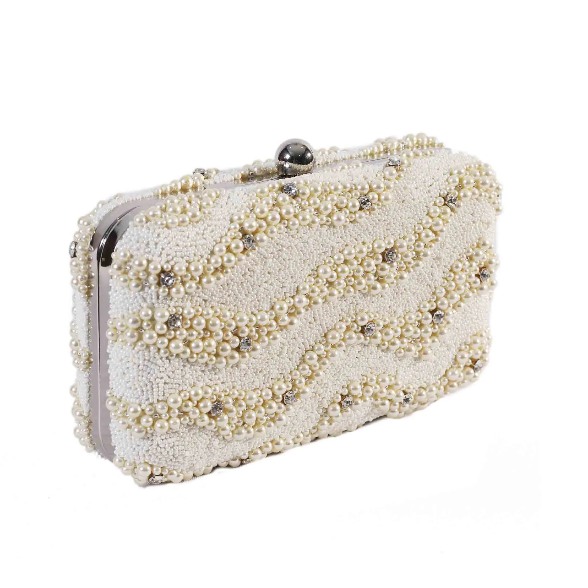 Pearl O' clutch