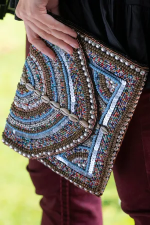 PR49 - Shell Beaded Clutch