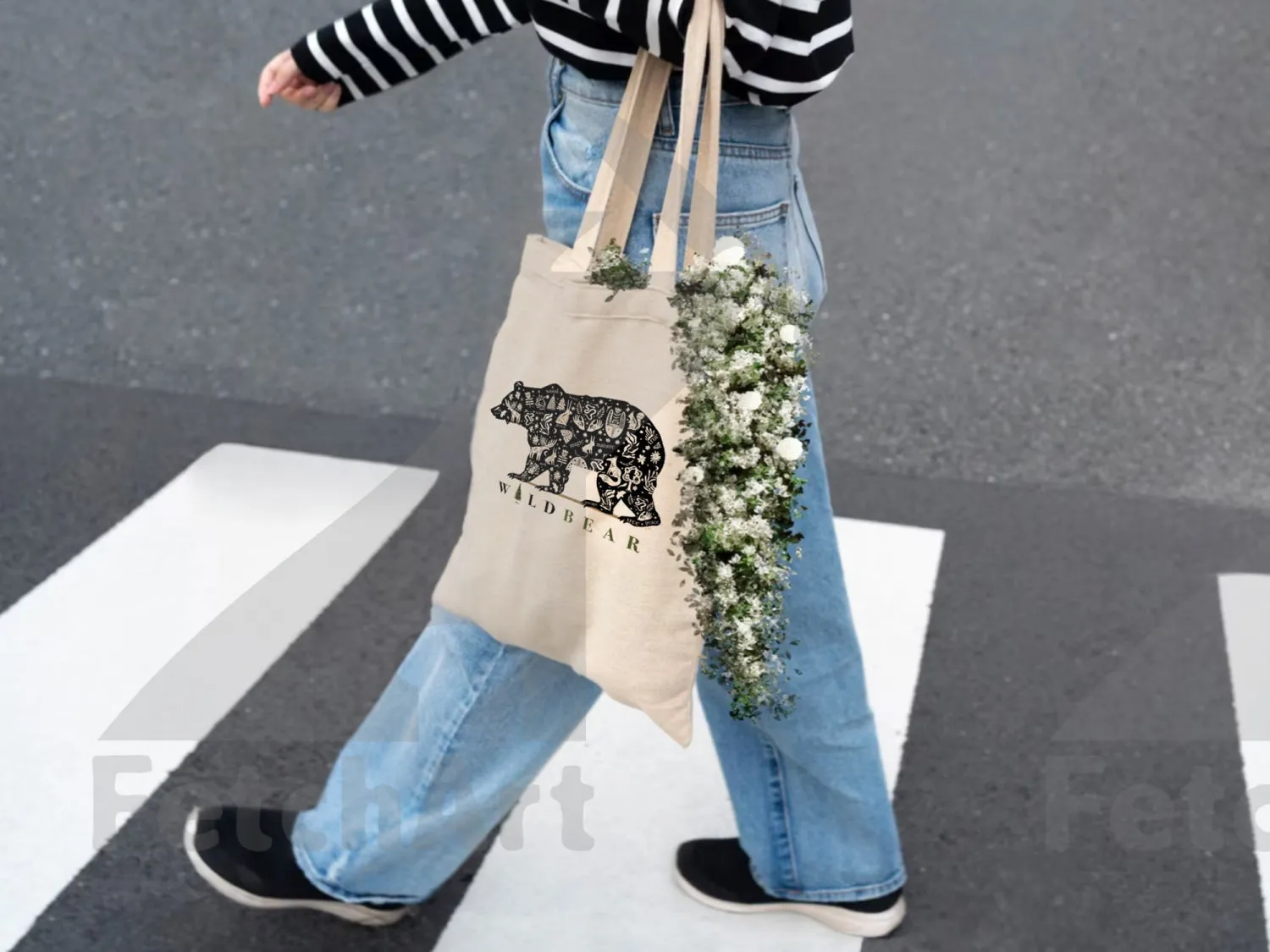 Premium Bear Print Tote Bag: Stylish and Functional!