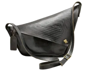 Rhomboid shoulder Clutch | Black | calf