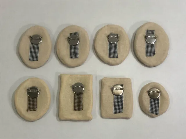 Round Glasses Portrait Embroidered Brooch (Japan)