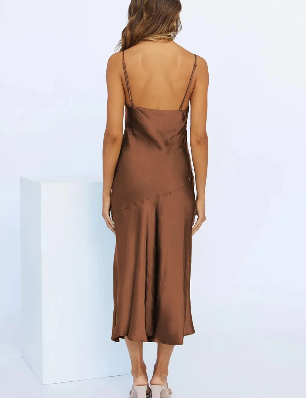 Summer Satin V Neck Silp Midi Dress for Women Wedding Guest 2025 Sexy Spaghetti Strap Backless Long Dresses with Slit