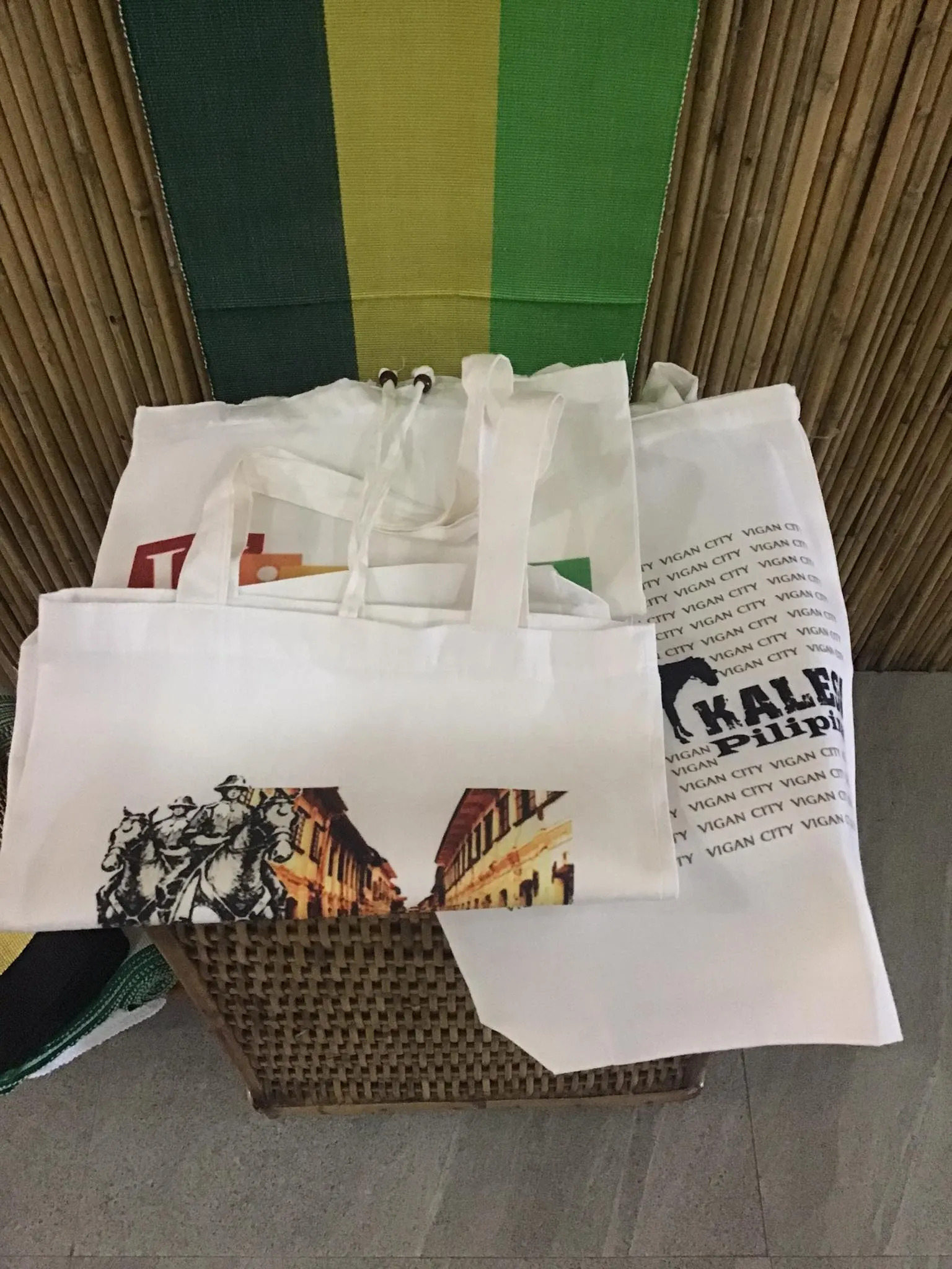 Tote bags