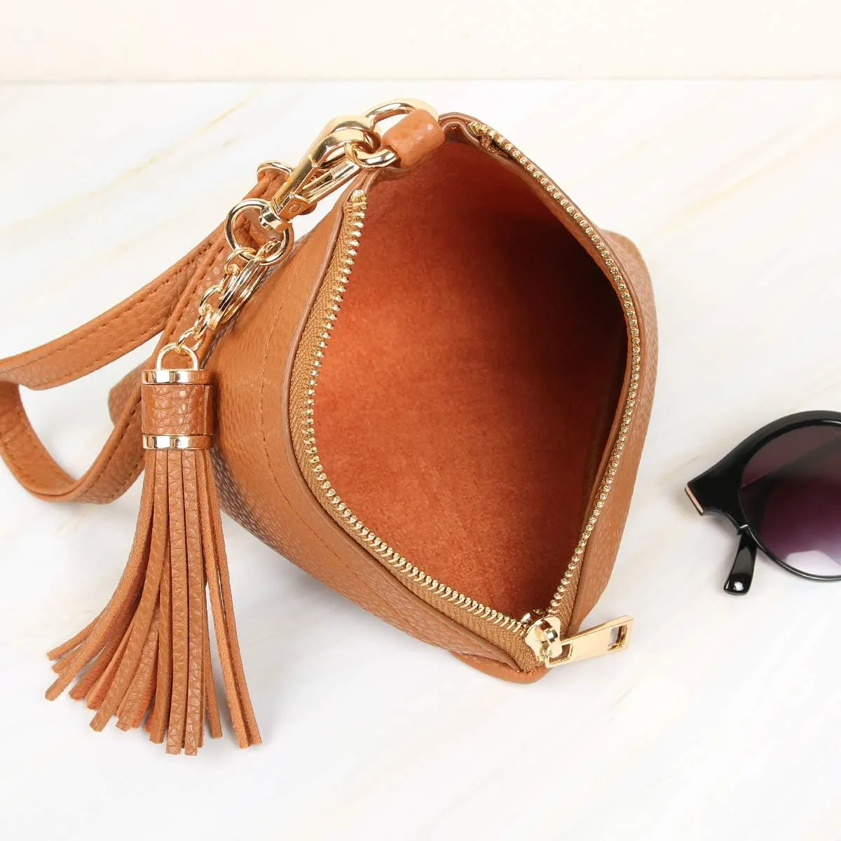 Triangle Vegan Leather Wristlet Clutch Purse Handbag - Pyramid Evening Cocktail Pouch Wallet Detachable Strap & Tassel Charm