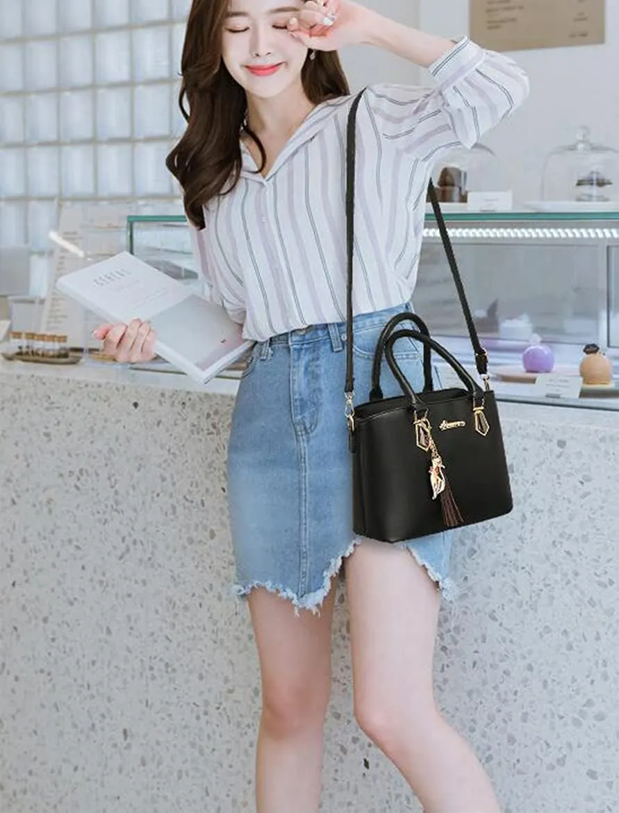 Women Soft Synthetic PU Leather Portable Large-capacity Messenger Crossbody Bag 2pcs with Fox tassel