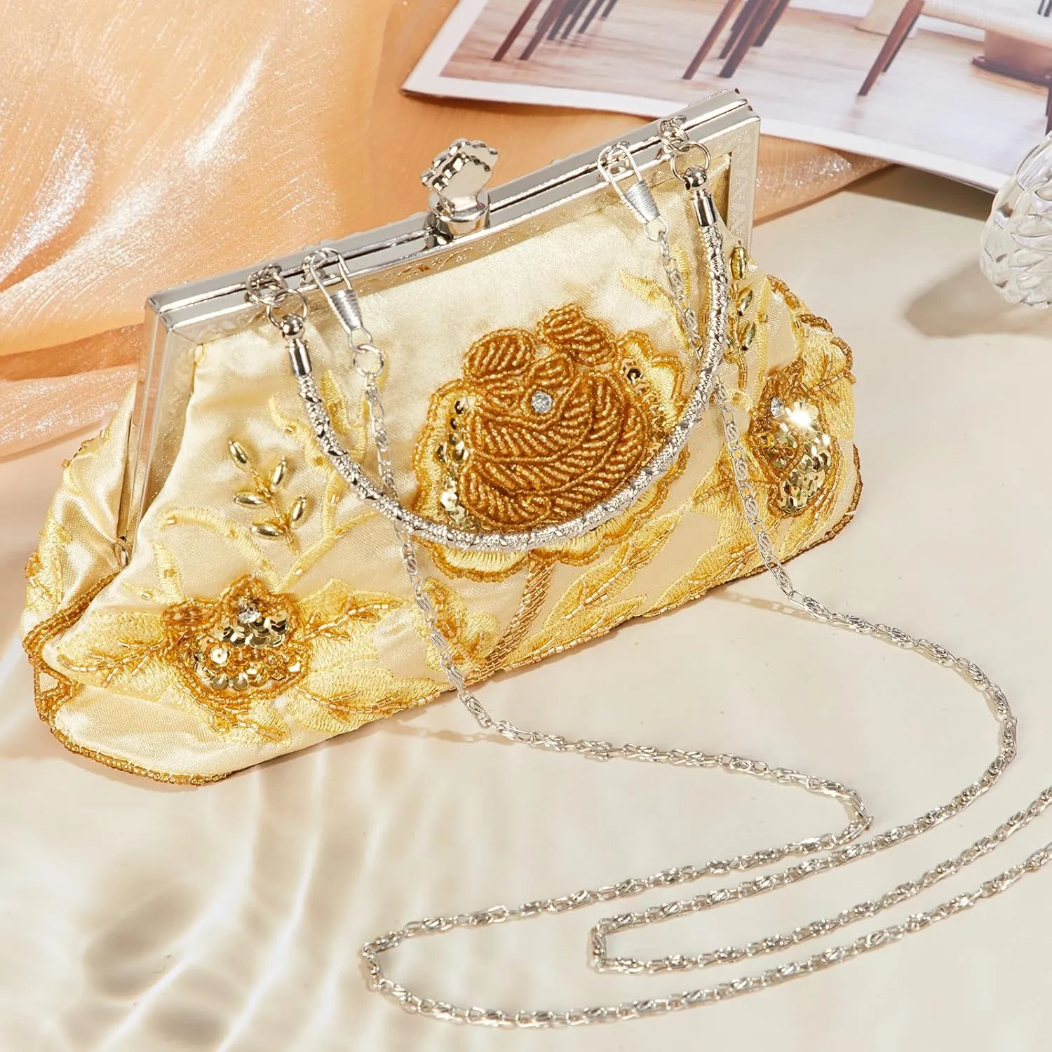 Women's Beaded Clutch Vintage Embroidery Evening Bag Sequin Rhinestone Clutch Purse Floral Crossbody Bag