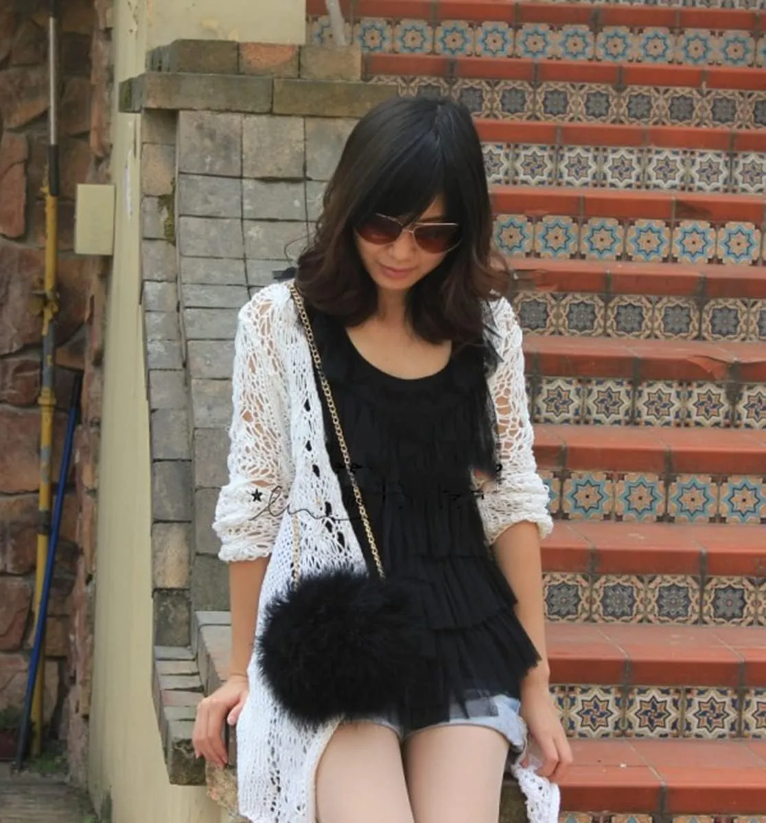 Women's Faux Fluffy Feather Round Clutch Shoulder Bag